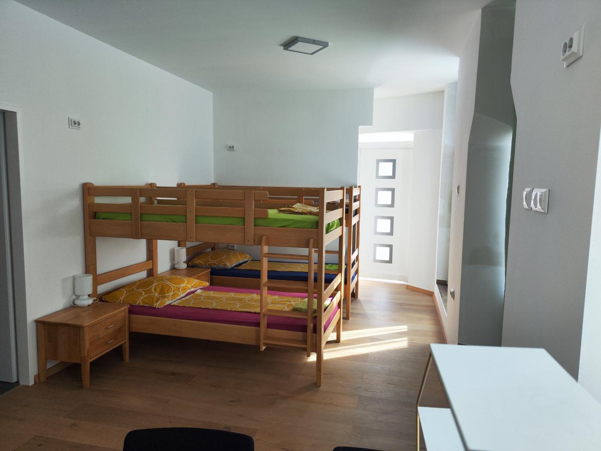 וינה Cosy Family Condo // Double Deck מראה חיצוני תמונה